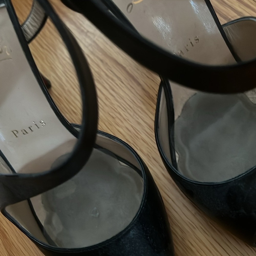 Christian Louboutin Black Peep-Toe Sandals - Picture 4 of 6